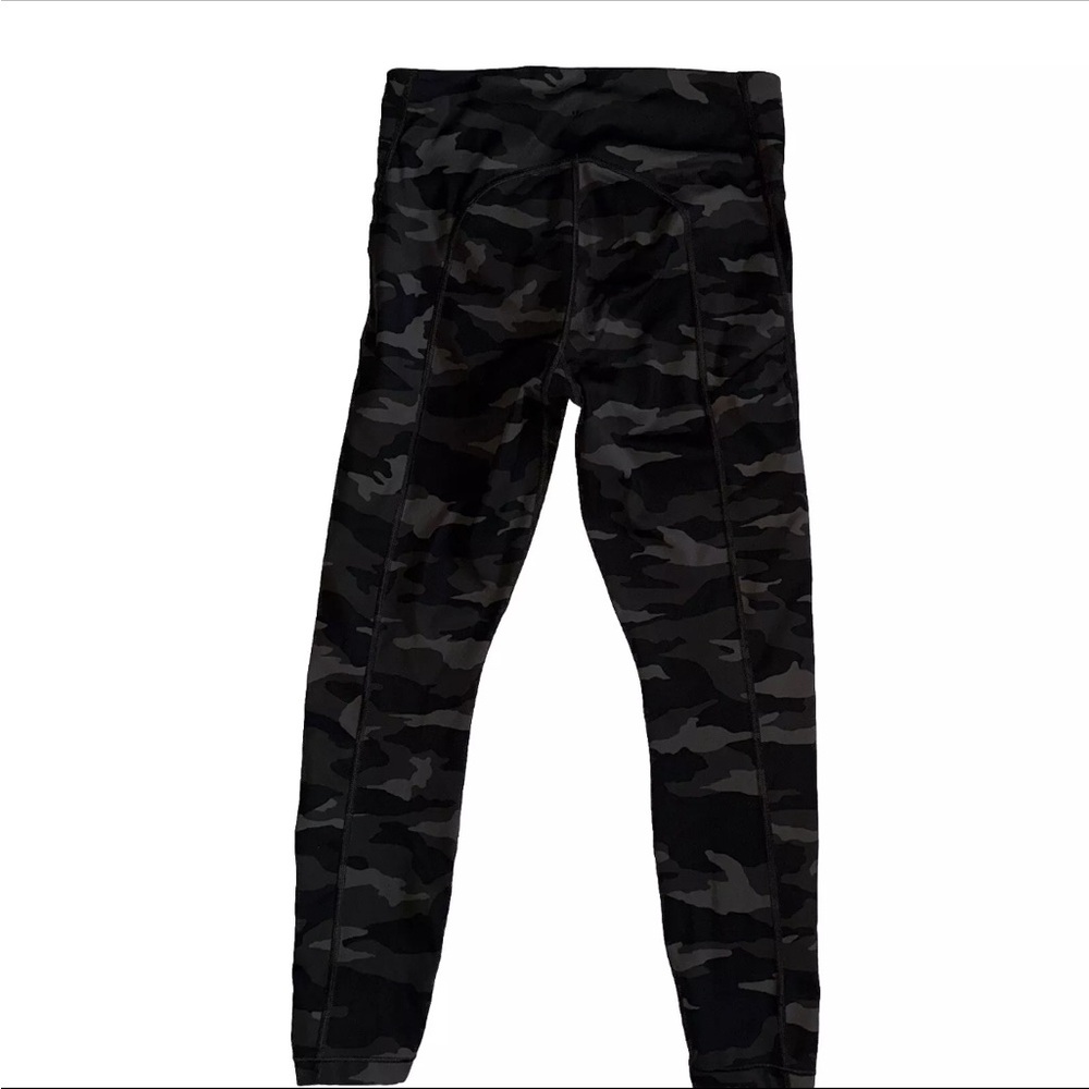 ATHLETA Ultimate Stash Pocket Green Camo Legging Size Small - Picture 6 of 10